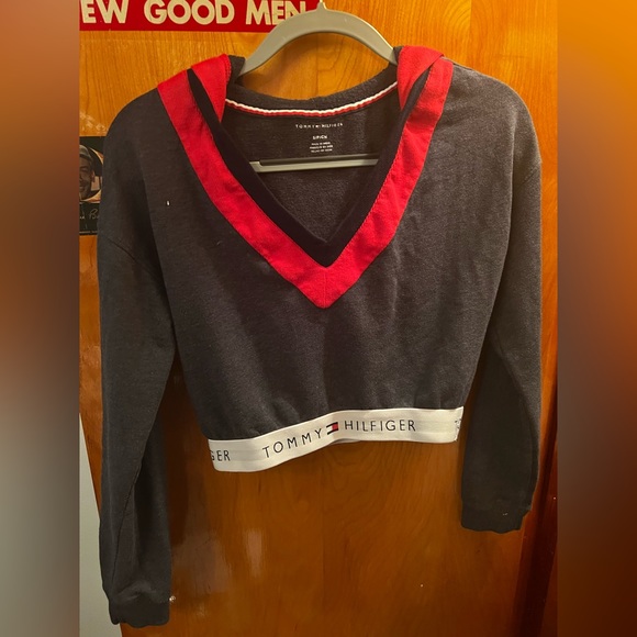 Tommy crop top - Picture 1 of 3